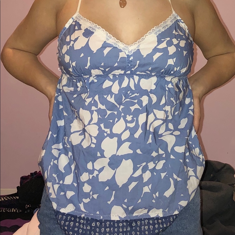Blue floral tee